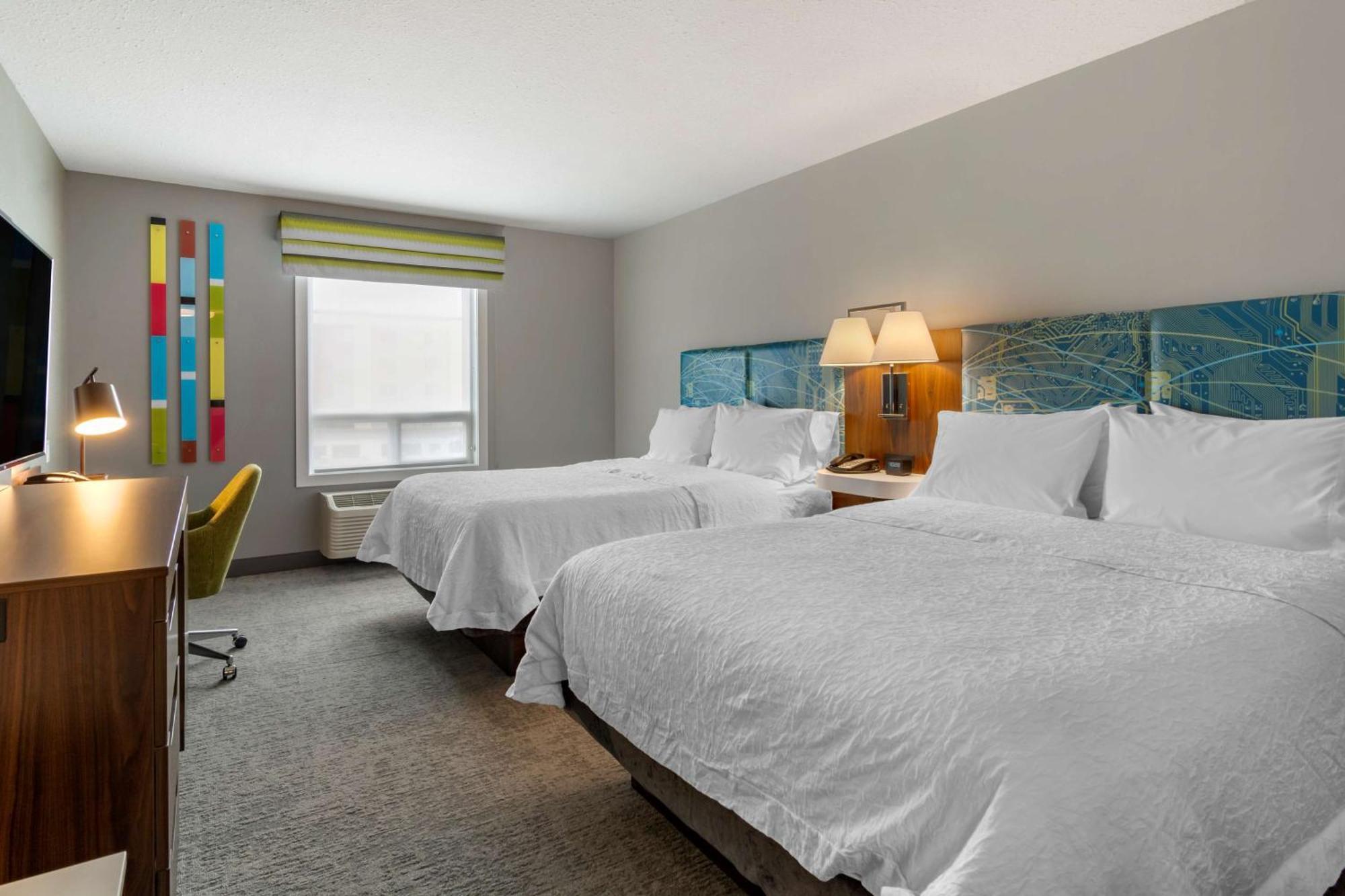 Hampton Inn & Suites Edmonton/West Exterior photo
